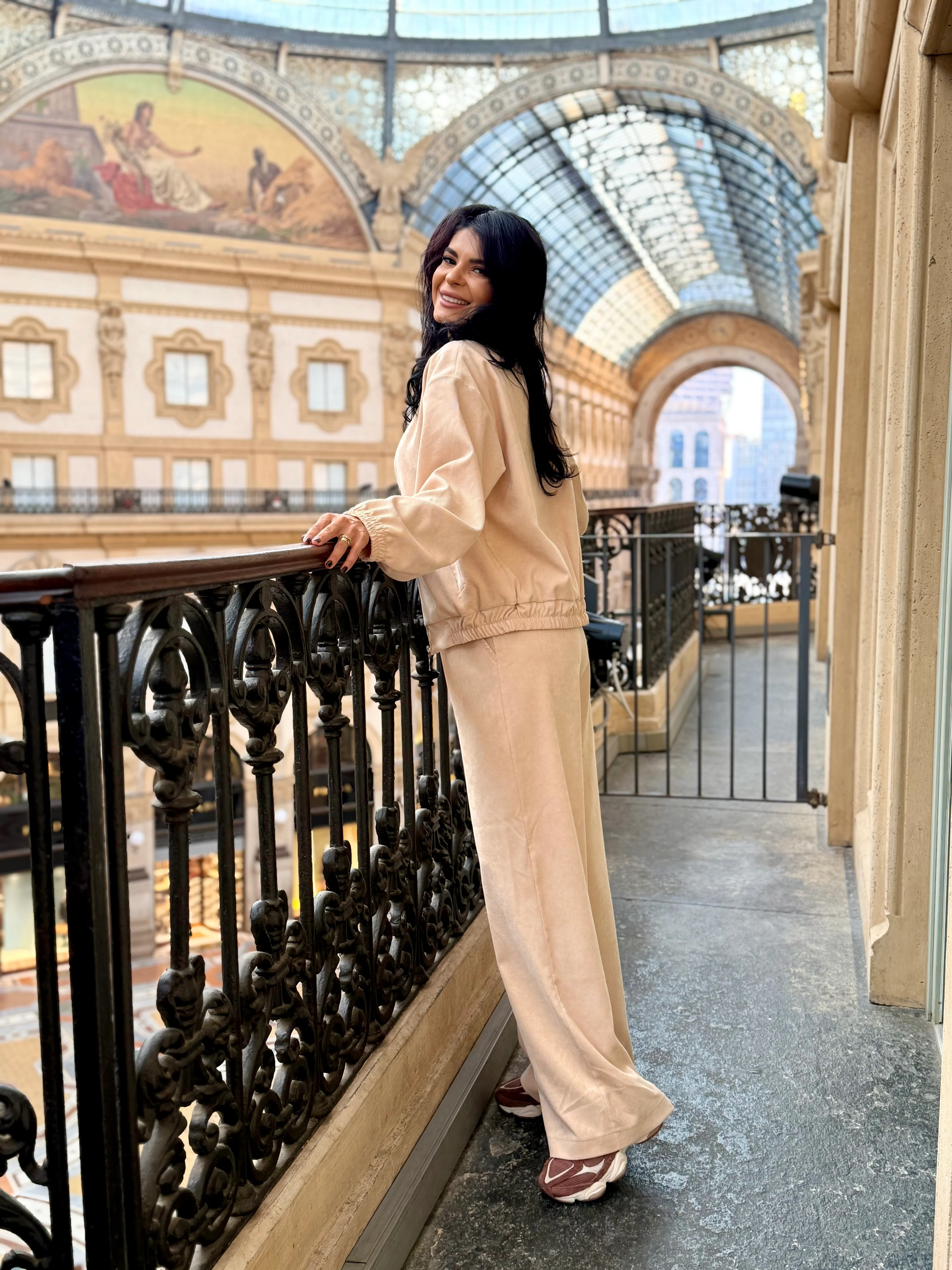Costum Vienna - Creamy - Image 5